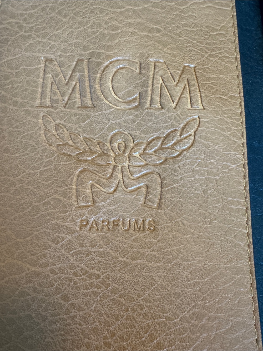 MCM Parfums Limited Edition
Black Shopper Tote
Promotional Bag - Picture 4 of 5
